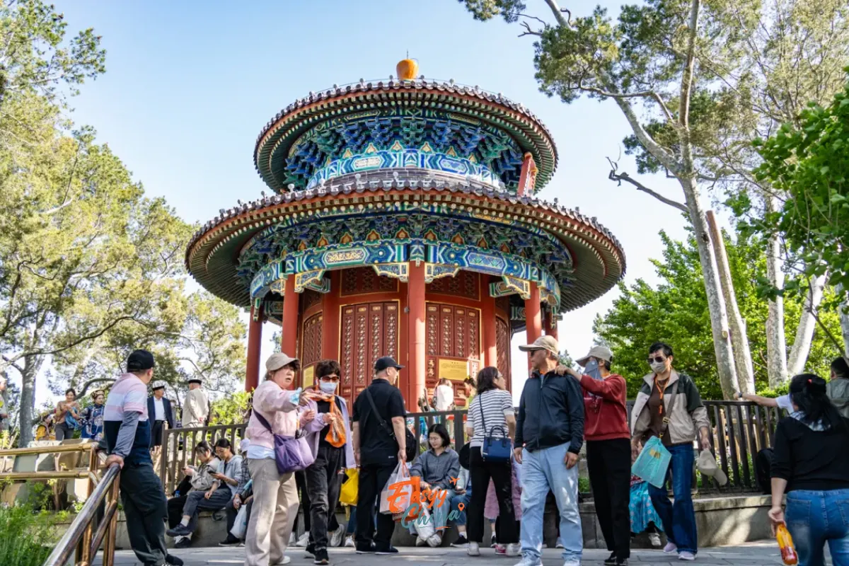 Công viên Cảnh Sơn kết hợp tham quan Tử Cấm Thành